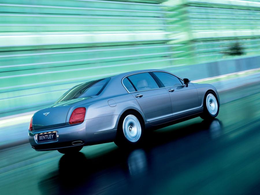  Bentley Continental Flying Spur 2005 года  (UK) (фото 5 из 12)